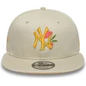 beige-flache-snapback-kappe-9fifty-floral-new-york-yankees-mlb-von-new-era