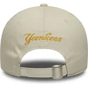beige-justerbar-bojd-keps-med-gult-new-york-yankees-mlb-9forty-floral-icon-logo-fran-new-era