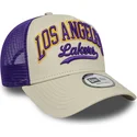 beige-violette-los-angeles-lakers-nba-trucker-kappe-e-frame-script-von-new-era