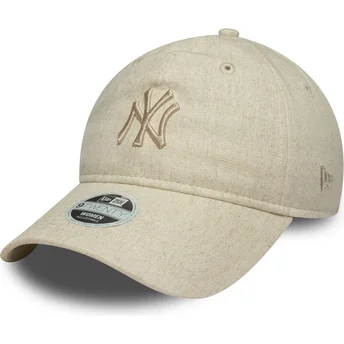 Böjd beige justerbar keps för dam med beige logotyp 9TWENTY Linen från New York Yankees MLB av New Era