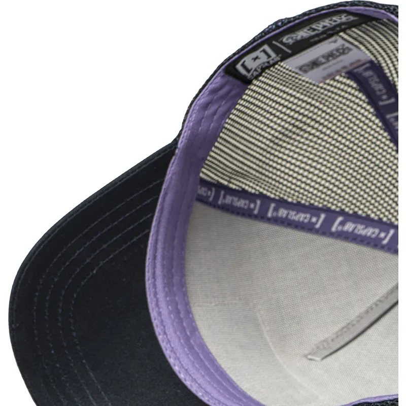 weisse-und-schwarze-trucker-kappe-monkey-d-luffy-op5-gea-one-piece-von-capslab