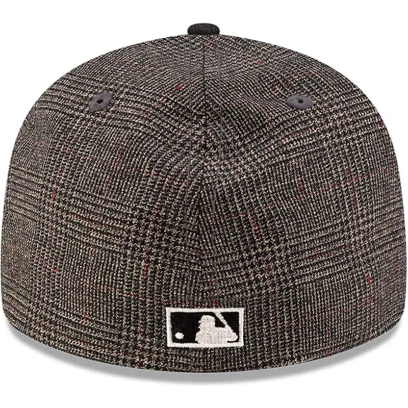 schwarze-enganliegende-flatcap-59fifty-day-retro-crown-der-new-york-yankees-mlb-von-new-era