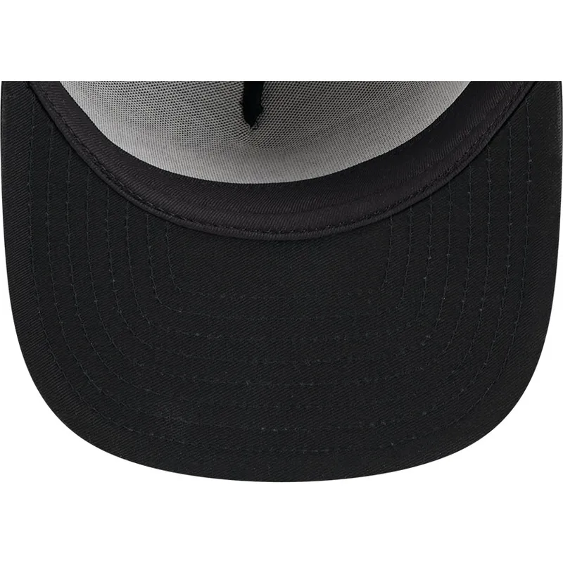 cappello-piatto-nero-aderente-59fifty-day-a-frame-dei-chicago-bulls-nba-di-new-era