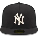svart-platt-keps-justerad-59fifty-day-a-frame-fran-new-york-yankees-mlb-av-new-era