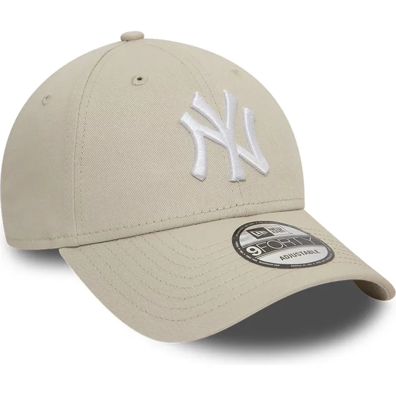 beige-verstellbare-curved-cap-mit-weissem-logo-9forty-league-essential-der-new-york-yankees-mlb-von-new-era