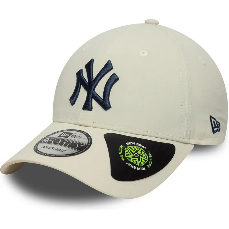 beige-verstellbare-curved-cap-mit-marineblauem-logo-9forty-recycled-der-new-york-yankees-mlb-von-new-era