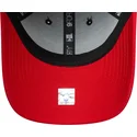 casquette-courbee-noire-et-rouge-ajustable-9forty-side-patch-chicago-bulls-nba-new-era