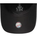 svart-justerbar-bojd-keps-for-kvinnor-med-svart-logotyp-9twenty-bow-back-av-new-york-yankees-mlb-fran-new-era