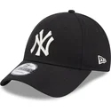 czarna-zakrzywiona-regulowana-czapka-damska-9forty-z-metalicznym-logo-new-york-yankees-mlb-od-new-era