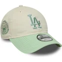 verstellbare-damenkappe-9twenty-world-series-cooperstown-der-los-angeles-dodgers-mlb-von-new-era-in-beige-und-grun