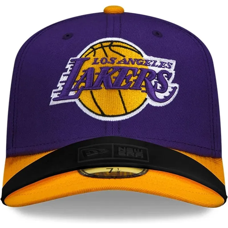 daszek-do-czapki-czarny-new-era