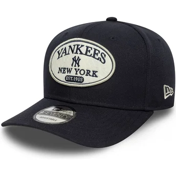 New Era MLB New York Yankees 9SEVENTY Stretch Snap Patch Snapback Kappe mit gebogenem Schirm in Marineblau