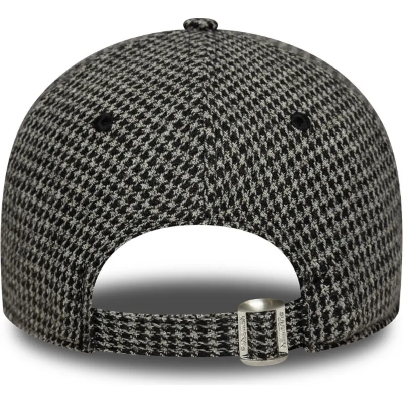 schwarze-verstellbare-curved-cap-9twenty-houndstooth-der-new-york-yankees-mlb-von-new-era schwarze-verstellbare-curved-cap-9twenty-houndstooth-der-new-york-yankees-mlb-von-new-era