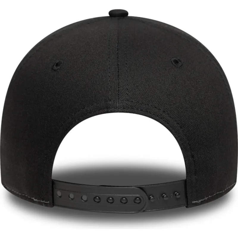 weisse-und-schwarze-gebogene-kappe-a-frame-core-von-ufc-ultimate-fighting-championship-von-new-era