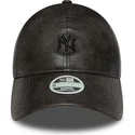 verstellbare-schwarze-damenkappe-mit-gebogenem-schirm-und-schwarzem-logo-9twenty-tonal-der-new-york-yankees-mlb-von-new-era