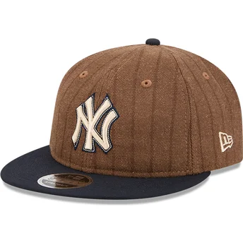 Regulowana brązowo-granatowa czapka z daszkiem 9FIFTY Retro Crown Wool Pinstripe New York Yankees MLB od New Era