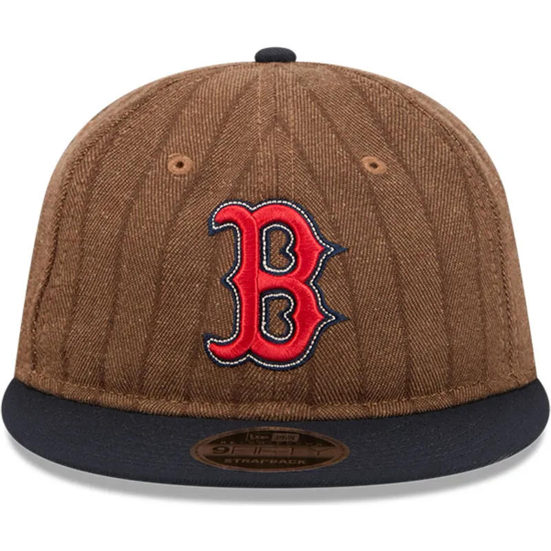 braune-und-marineblaue-verstellbare-flache-kappe-9fifty-retro-crown-wool-pinstripe-der-boston-red-sox-mlb-von-new-era braune-und-marineblaue-verstellbare-flache-kappe-9fifty-retro-crown-wool-pinstripe-der-boston-red-sox-mlb-von-new-era