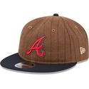 regulowana-brazowo-granatowa-czapka-z-plaskim-daszkiem-9fifty-retro-crown-wool-pinstripe-atlanta-braves-mlb-od-new-era