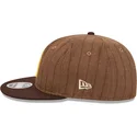 cappellino-piatto-marrone-regolabile-9fifty-retro-crown-wool-pinstripe-dei-san-diego-padres-mlb-di-new-era