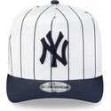 cappellino-curvo-bianco-e-blu-navy-snapback-9fifty-a-frame-satin-pinstripe-dei-new-york-yankees-mlb-di-new-era