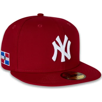 Cappello piatto rosso regolabile 59FIFTY Side Dominican Republic dei New York Yankees MLB di New Era