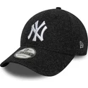czarna-czapka-z-zakrzywionym-daszkiem-snapback-9forty-melton-wool-new-york-yankees-mlb-od-new-era