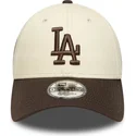 cappellino-beige-e-marrone-con-visiera-curva-regolabile-9forty-side-patch-dei-los-angeles-dodgers-mlb-di-new-era