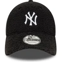 schwarze-verstellbare-9forty-winter-borg-kappe-der-new-york-yankees-mlb-von-new-era