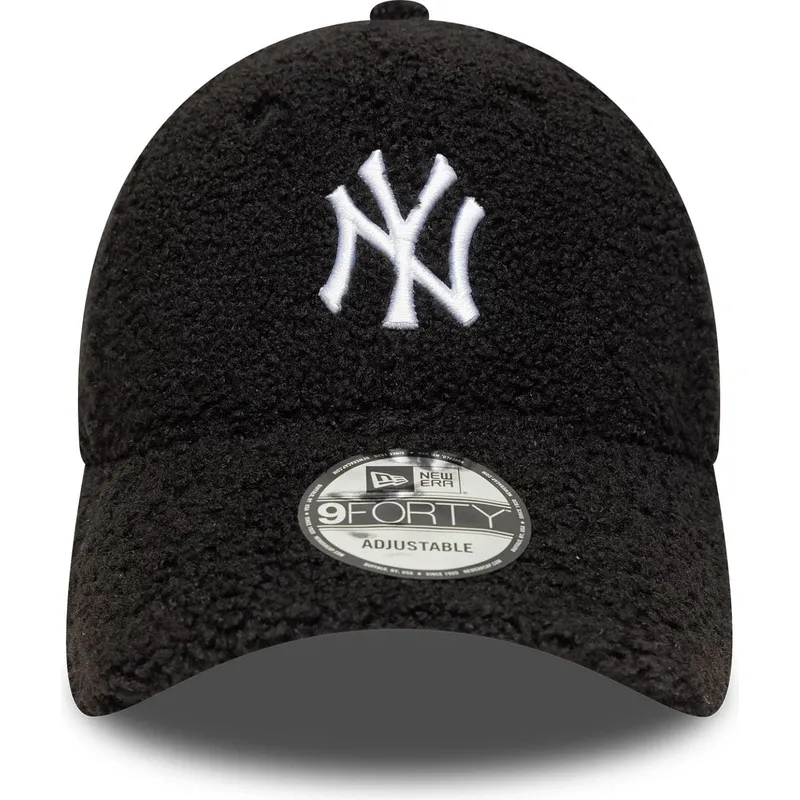 czarna-regulowana-czapka-z-zakrzywionym-daszkiem-9forty-winter-borg-new-york-yankees-mlb-new-era