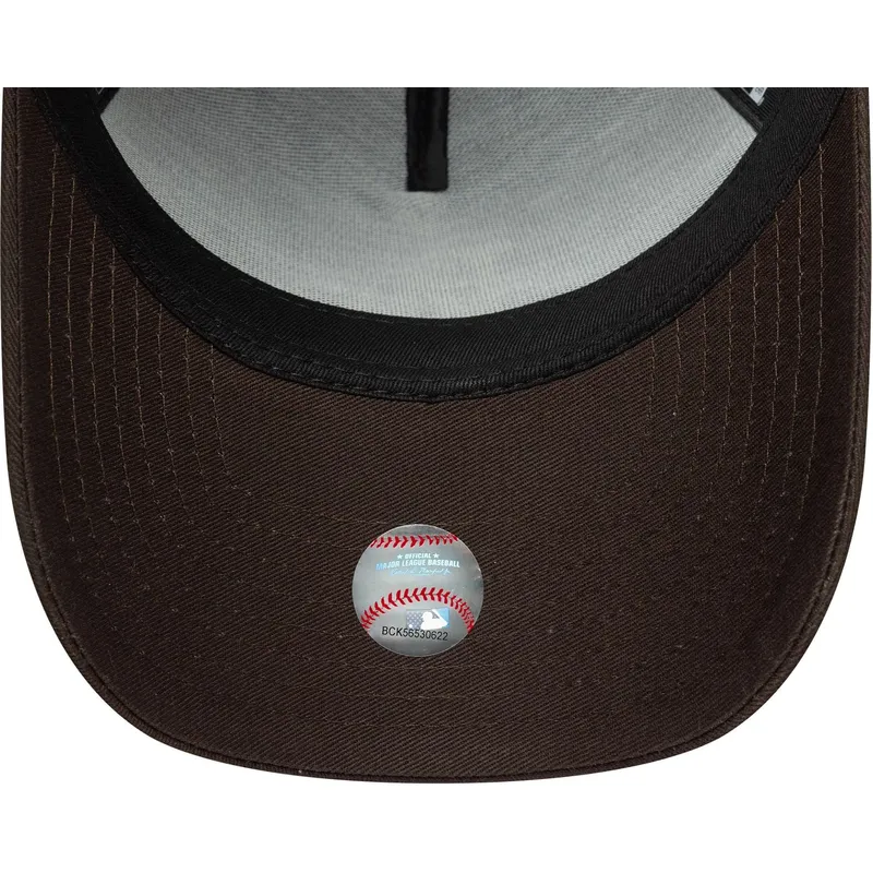 gorra-curva-marron-snapback-9forty-e-frame-side-patch-de-los-angeles-dodgers-mlb-de-new-era