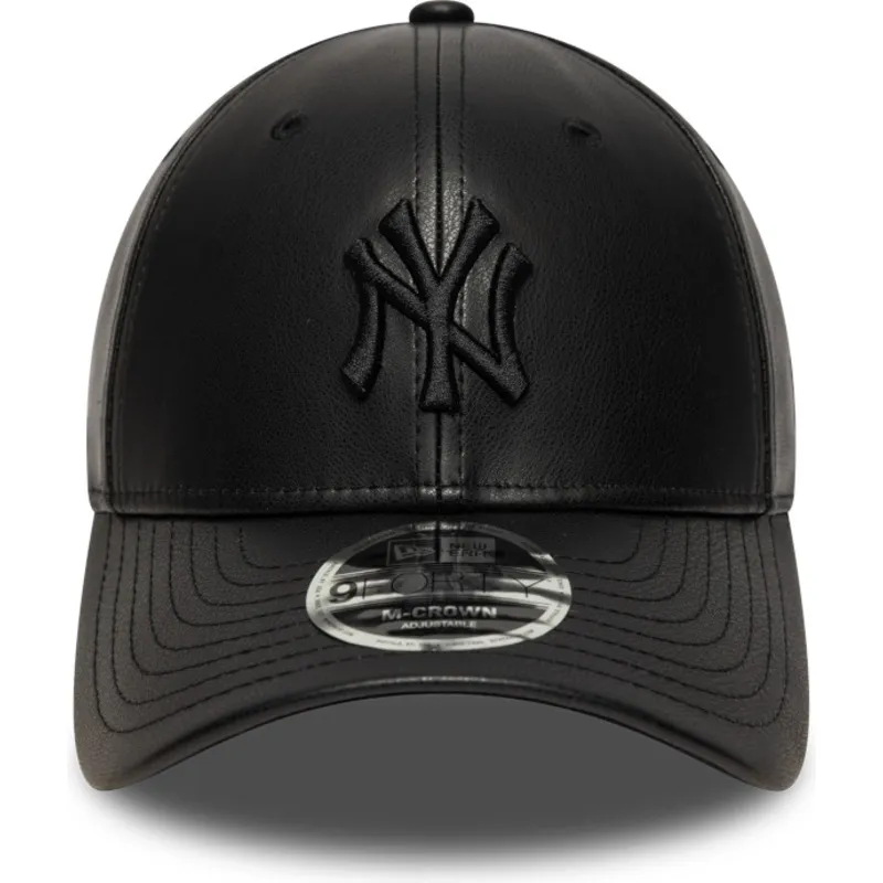 schwarze-gebogene-snapback-kappe-mit-schwarzem-logo-9forty-m-crown-pu-der-new-york-yankees-mlb-von-new-era