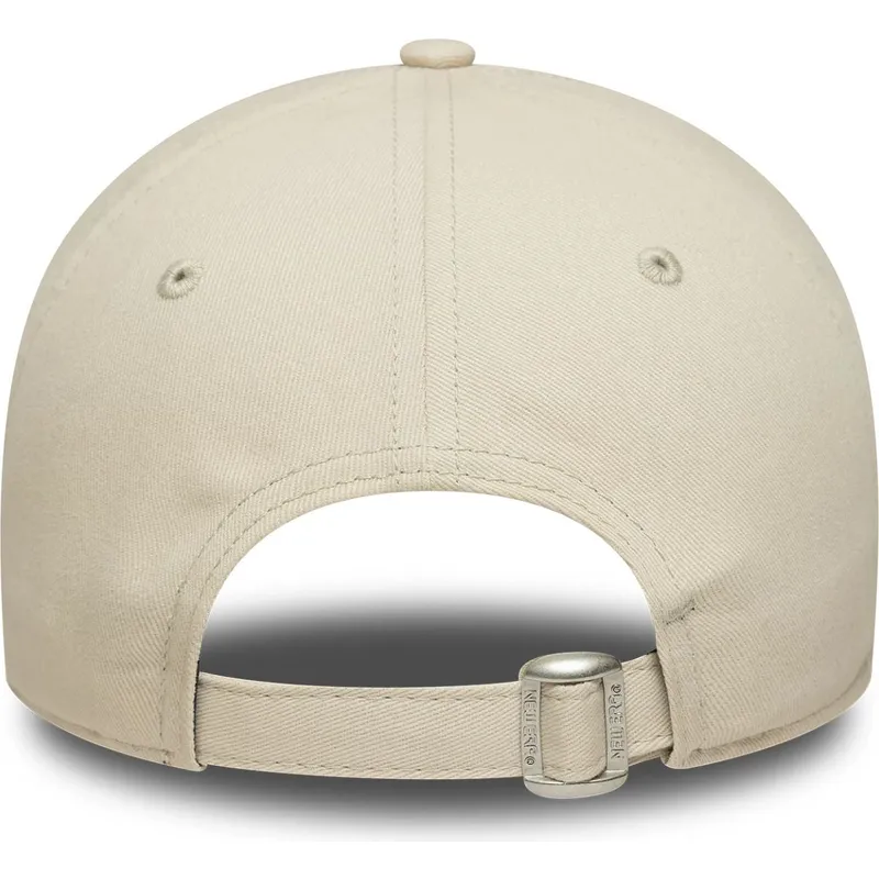 bezowa-regulowana-czapka-z-zakrzywionym-daszkiem-west-village-9twenty-wordmark-marki-new-era