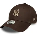 cappello-curvo-marrone-regolabile-da-donna-con-logo-beige-9forty-league-essential-dei-new-york-yankees-mlb-di-new-era