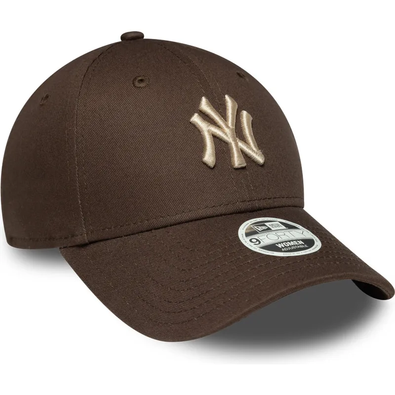 brazowa-regulowana-czapka-z-daszkiem-dla-kobiet-z-bezowym-logo-9forty-league-essential-new-york-yankees-mlb-new-era