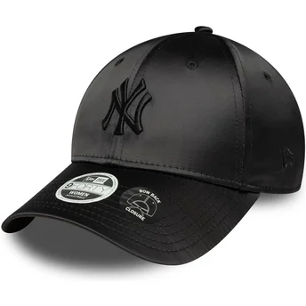 New Era MLB New York Yankees 9FORTY Satin Bow Back Damen Verstellbare Schwarze Kappe mit Schwarzem Logo