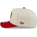 cappellino-curva-beige-e-rosso-snapback-9fifty-a-frame-precurved-hardwood-classics-degli-atlanta-hawks-nba-di-new-era