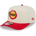 bezowo-czerwona-czapka-z-daszkiem-typu-snapback-9fifty-a-frame-precurved-hardwood-classics-houston-rockets-nba-marki-new-era