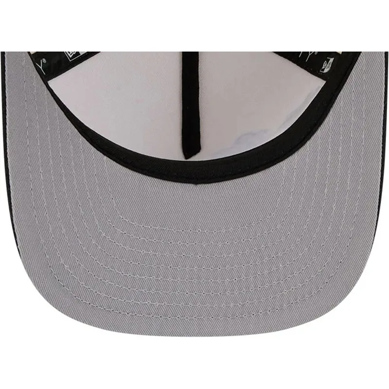 cappellino-beige-e-nero-snapback-9fifty-a-frame-precurved-hardwood-classics-dei-los-angeles-lakers-nba-di-new-era