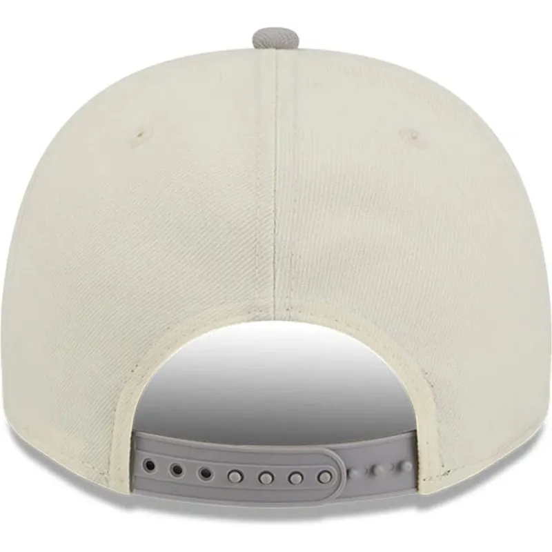 beige-och-gra-bojd-keps-snapback-9fifty-a-frame-precurved-hardwood-classics-san-antonio-spurs-nba-fran-new-era