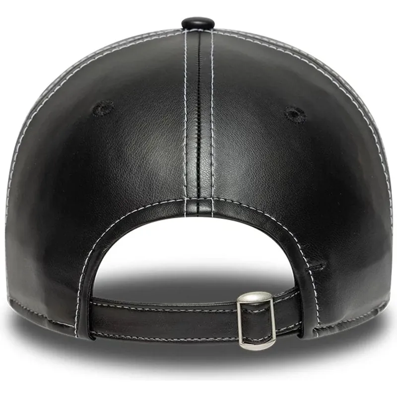 schwarze-gebogene-verstellbare-damenkappe-von-fc-barcelona-laliga-9twenty-pu-leather-von-new-era