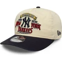 cappellino-curvo-beige-e-blu-marino-regolabile-19twenty-washed-graphic-di-new-york-yankees-mlb-di-new-era