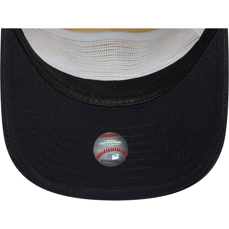 cappellino-curvo-beige-e-blu-marino-regolabile-19twenty-washed-graphic-di-new-york-yankees-mlb-di-new-era