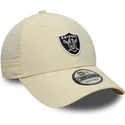beige-verstellbare-curved-cap-9forty-recycled-midi-der-las-vegas-raiders-nfl-von-new-era