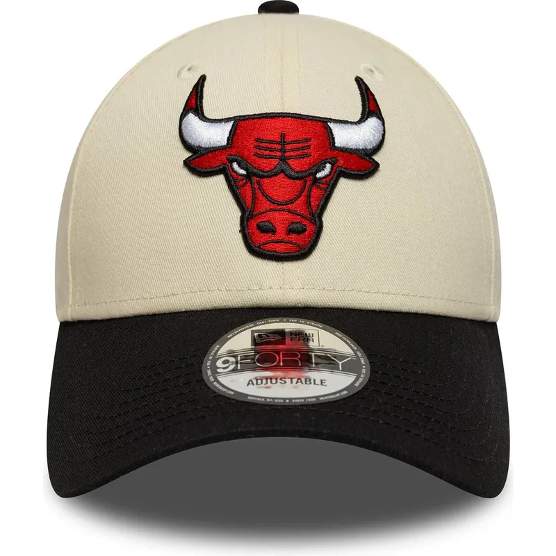 casquette-courbee-beige-et-noire-ajustable-9forty-colour-block-chicago-bulls-nba-new-era