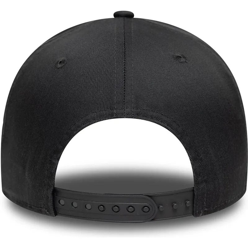 graue-gebogene-snapback-kappe-9forty-metallic-der-chicago-bulls-nba-von-new-era