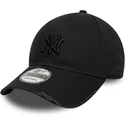 casquette-courbee-noire-ajustable-avec-logo-noir-9forty-wash-distress-new-york-yankees-mlb-new-era