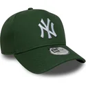 cappellino-curvo-verde-snapback-9forty-e-frame-league-essential-dei-new-york-yankees-mlb-di-new-era