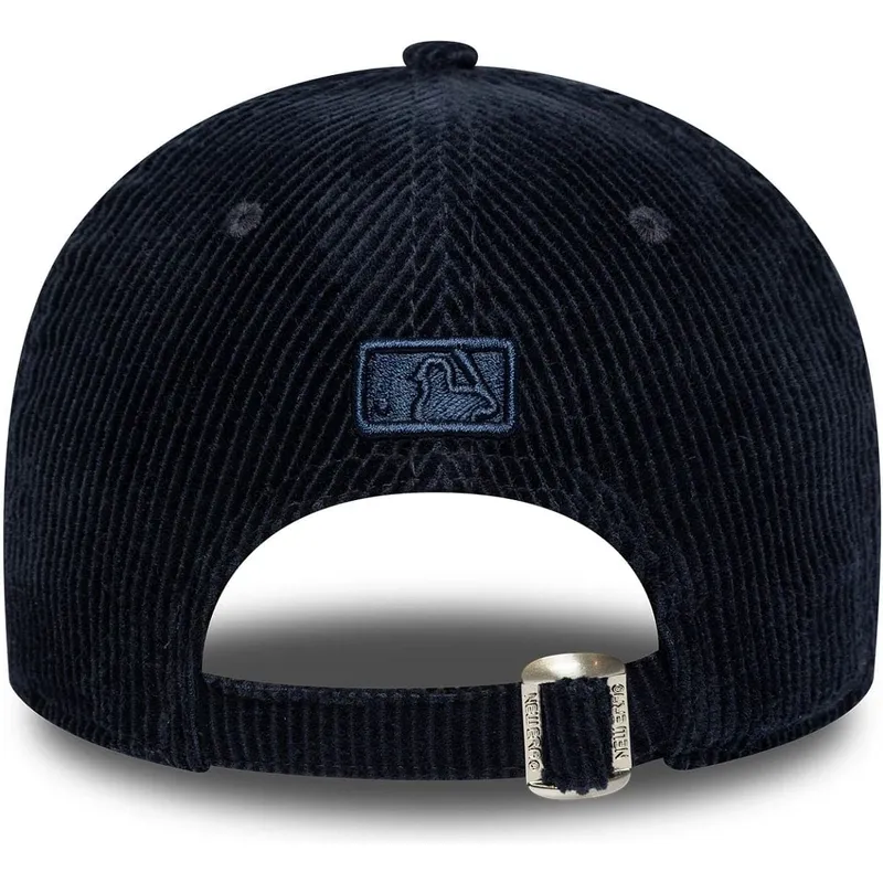 casquette-courbee-bleue-marine-ajustable-avec-logo-bleu-marine-9forty-m-crown-cord-new-york-yankees-mlb-new-era