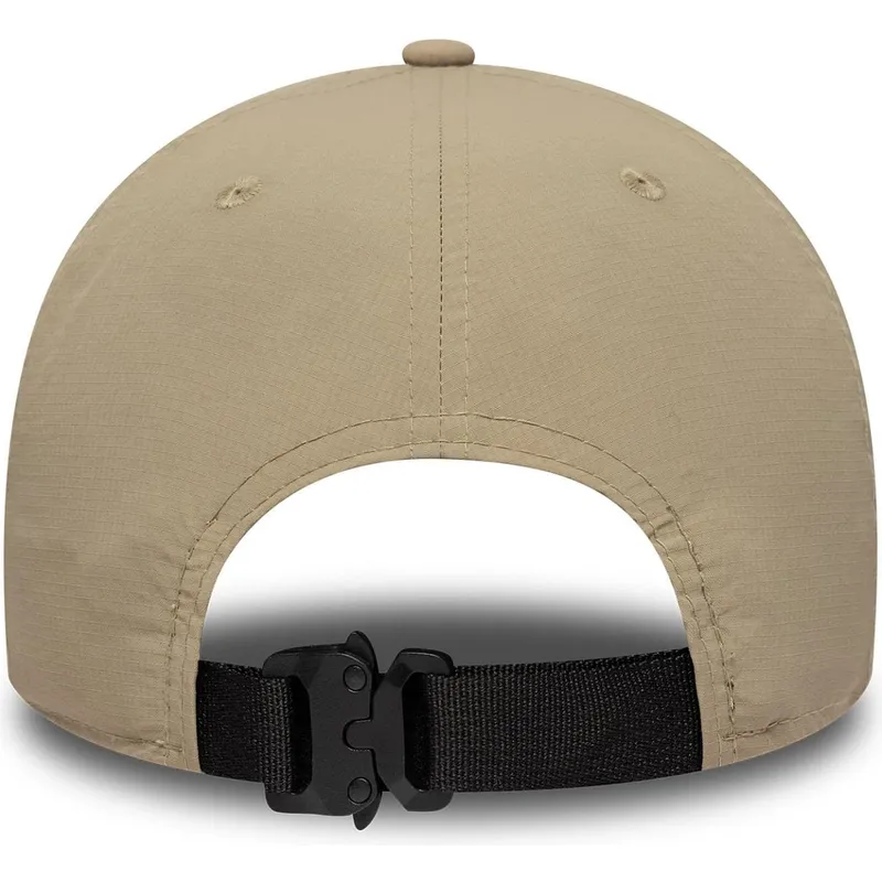 new-era-curved-brim-9forty-m-crown-sport-beige-adjustable-cap
