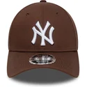 casquette-courbee-marron-snapback-9forty-m-crown-new-york-yankees-mlb-new-era